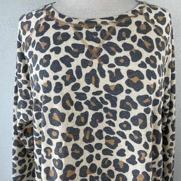 NWT Angels Forever Young Leopard Print Sweatshirt Size 1X - Picture 2 of 9